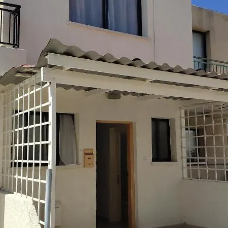 Isabella Townhouse Dom wakacyjny *