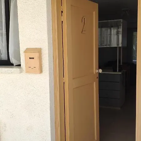 Isabella Townhouse * 파포스